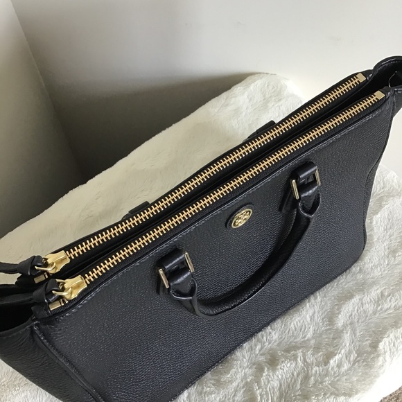 Tory Burch Robinson Double Zip - Picture 5 of 15